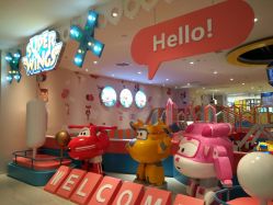-乐多星球潮玩中心(沈阳嘉里城店)