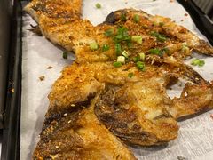 炭烤鸦片鱼头-長壹旋转烤吧 农家鸡火锅