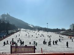 -庙香山滑雪场