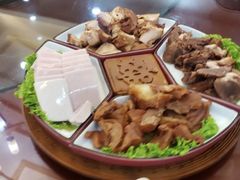 -乔家小院•本地小海鲜•非遗驴肉(万年泉路店)