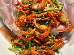 -肥肥虾庄·金牌油焖大虾(汉街SKP店)