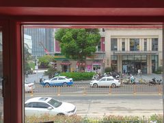 -何师傅美蛙鱼头(汉街店)