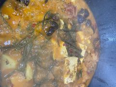 -大锅大灶柴火鸡鱼