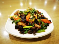 小炒牛肝菌-新302餐厅(国家新闻出版广电总局)