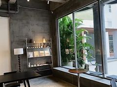 -洪小鹏生活美学馆(领SHOW天地店)