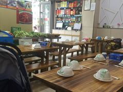 大堂-老码头海鲜烧烤炒菜(广西路店)