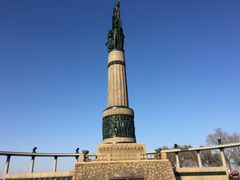 -人民防洪胜利纪念塔