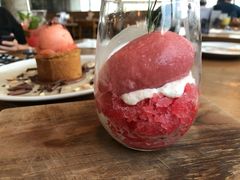 -ROAST coffee & eatery