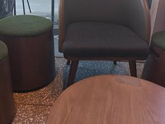 -星巴克臻选(上海虹桥新天地三店)