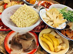 -文立新·秤盘麻辣烫(天通苑店)