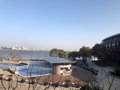 -上海滴水湖皇冠假日酒店