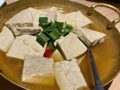 石锅自制卤水黑豆腐-羊之道草原味道清真餐厅(番禺店)