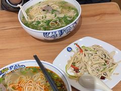 -西部马华清真兰州牛肉面·烧烤夜市(三里河店)