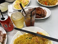 星洲炒米粉-深井陈记烧鹅酒家(新填地街店)
