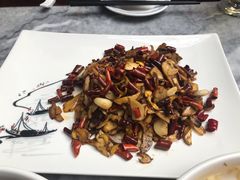 -蔼若春.传承三十年云南菜(金碧公园店)