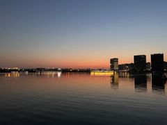 -郑东新区龙湖公共艺术中心