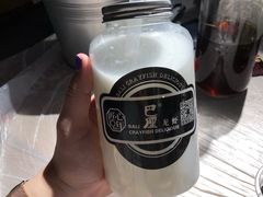 椰奶燕麦冰粉-巴厘龙虾·榜首油焖大虾(洞庭·艺术洋房店)