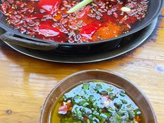 -黄潇洒老火锅(九眼桥宏济巷店)