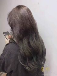 -镁连社·美联社