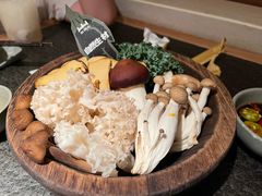 -三出山火锅(南京万象天地店)