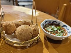 -包整·丝娃娃(一览甲秀楼风景店)