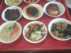 -蓝田九大碗民俗食府(蓝田店)