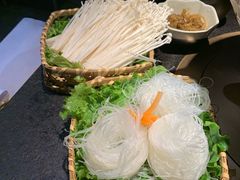 -湊湊火锅·茶憩(新中关购物中心店)