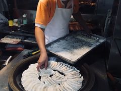 -老新隆牛肉锅贴(新街口店)