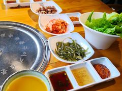 -唯成•韩国炭火烤肉 유성고기