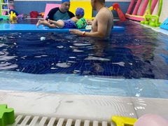 -龙格亲子游泳·水育早教运动中心(绿城店)