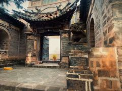 -龙华寺