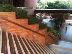 -香港理工大学