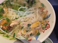 -大头虾越式风味餐厅(光明广场店)