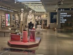 -斯凯奇(西安曲江大悦城店)