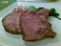 德式烟熏烤猪排-成桂西餐厅·42年的味道(五大道疙瘩楼店)