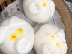 金沙肥猪仔-点点心点心专门店(湾仔店)