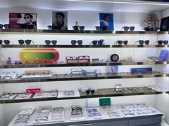 -视野联行眼镜蔡司·依视路官方授权店(顺城店)