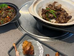 -郑猛记石岐鸽主题餐厅(长江店)
