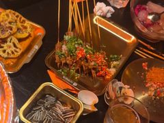 -何师烧烤Pro ·江湖川菜·小龙虾·精酿(太古里旗舰店)