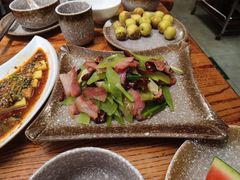 -滇香肴·云南菜蒸汽石锅鱼(云南北路店)