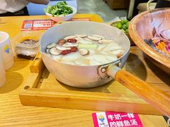 -咕嘟草帽鱼·牛奶一样的鲜鱼汤(天鹅湖万达广场店)