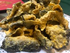 香炸咸蛋黄鱼皮-金龙·打边炉(南京西路店)