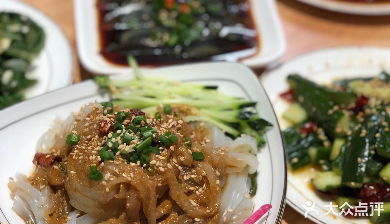 因为肉夹馍🥙我才来想吃[礼花]