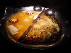 红颜花胶鸡锅-湊湊火锅·茶憩(杭州湖滨银泰in77店)