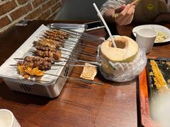 -三个大叔烤羊肉串·歌手驻唱·碳烤鲜肉(西三旗店)