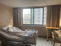 -上海大学附属上海和平眼科医院