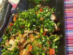 -香巴拉云南餐厅(华莱坞店)