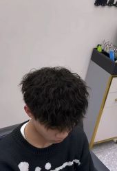 点击看大图 -初心HAlRSALON烫染接发