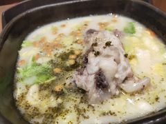 -阿香米线(凯德广场.1818店)