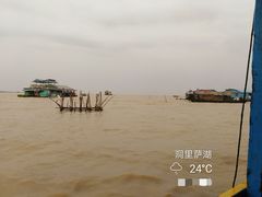 -洞里萨湖